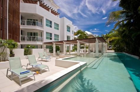 Resort Pool - 201 Lake Street