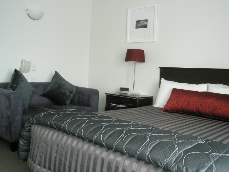 Harbourview studio - 83 By the Sea Motor Lodge
