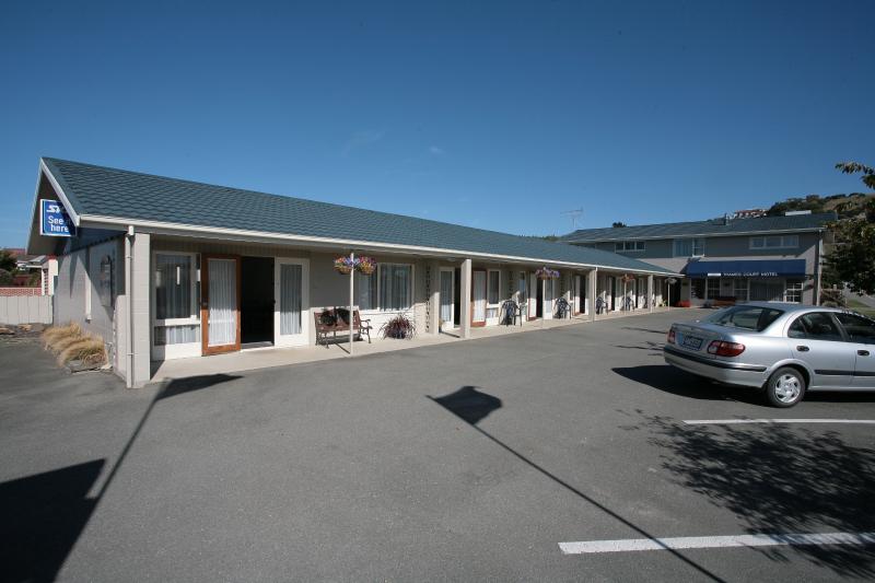 AAA Thames Court Motel - AAA Thames Court Motel