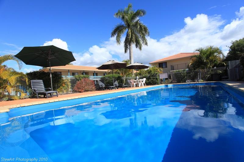 Heated Pool - Comfort Inn & Suites Arlia Sands Apartments