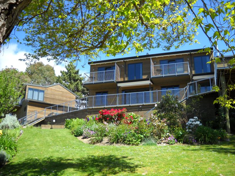 Atholwood - Exterior Main House - Atholwood Luxury Country Accommodation