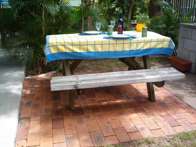 Bar B Q area free gas included - Bayshores Holiday Apartments