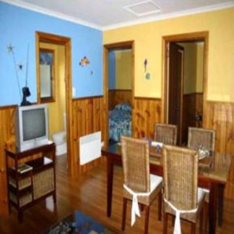 Dining - Bicheno's Gallery and Apartments