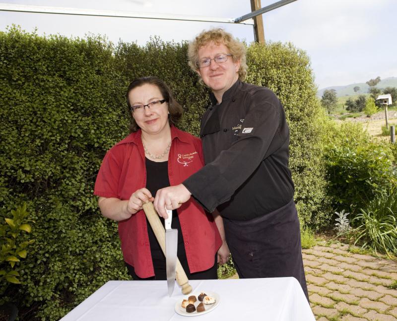 Your hosts; Evelyn and Richard - Country Guesthouse Schonegg