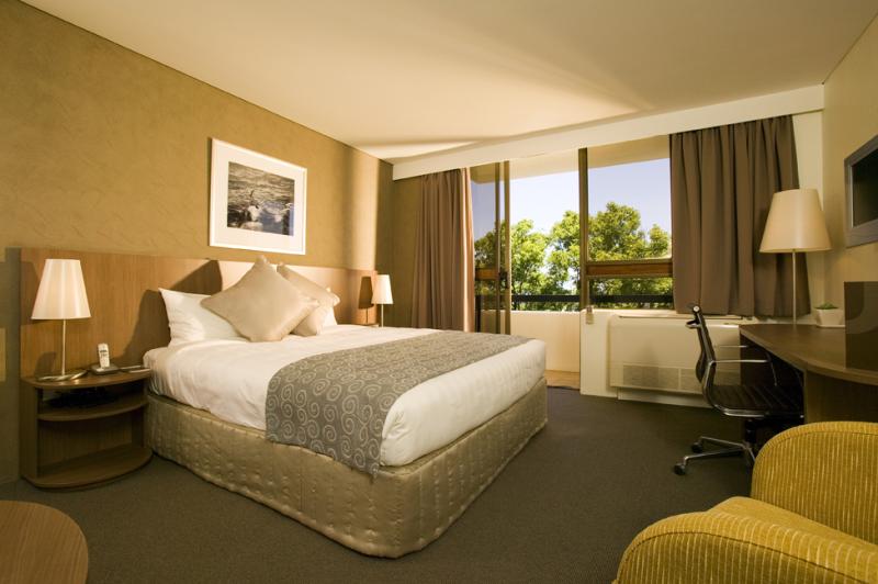 Urban Balcony Room - Hotel Urban St Leonards