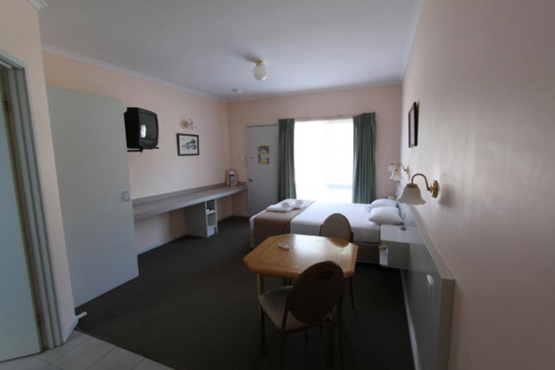 Double room Queen Bed - Lazy River Motor Inn