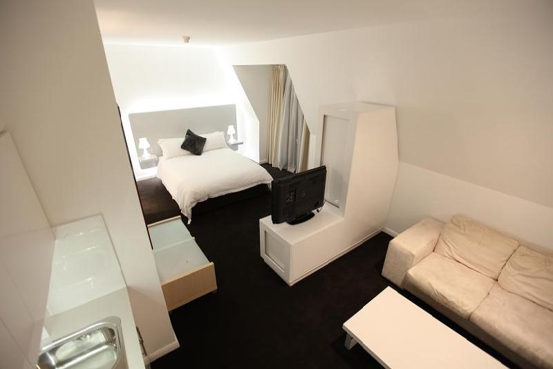 Deluxe Studio Apartment - Morgans Boutique Hotel