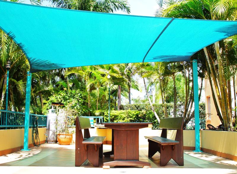Barbeque Area - Paradise Isles