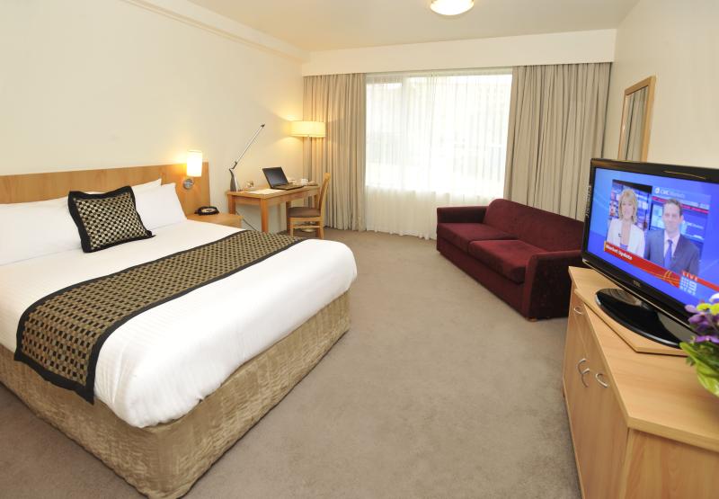 Superior Queen Room - Mercure North Melbourne