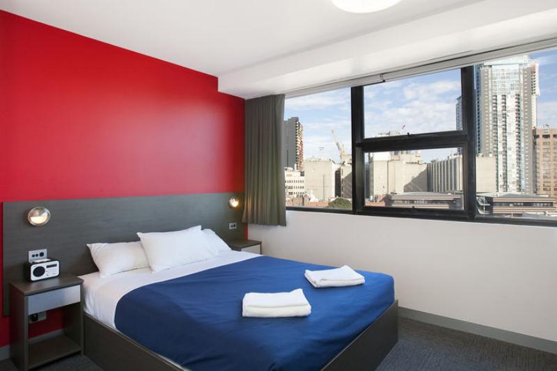 Queen Room - Victoria Hall Accommodation