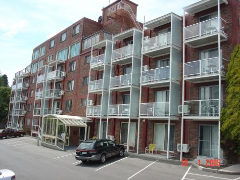 Adina Place external - Adina Place Motel Apartments