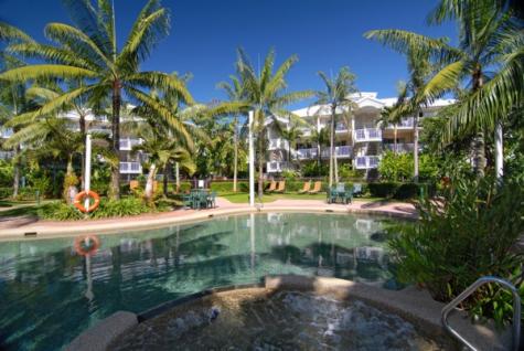 Pool view - Cairns Beach Resort