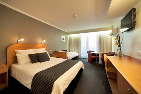 Room - Beachfront Voyager Motor Inn