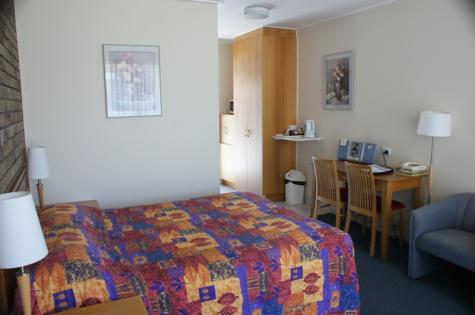 Standard Queen - Bendigo Homestead Motor Inn & Apartments