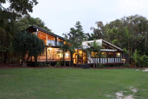 Exterior - Rainbow Beach Resort