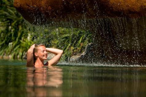 3 Lagoon-style pools - Cairns Colonial Club Resort