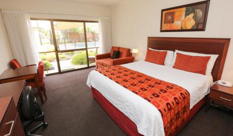 King Executive - Comfort Inn Deakin Palms