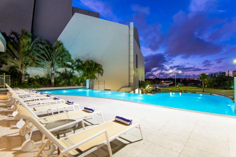 Promenade Pool - Crown Promenade Perth