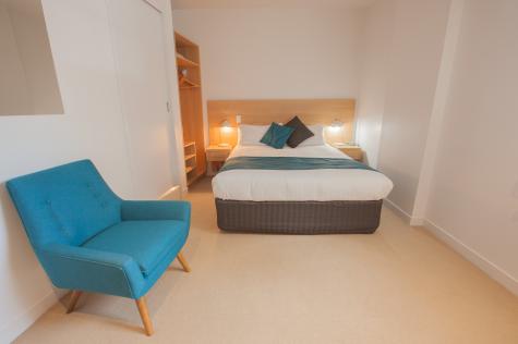 Standard Queen Room - Customs House Hotel