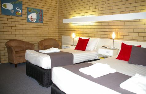 TWIN - Golden Harvest Motor Inn
