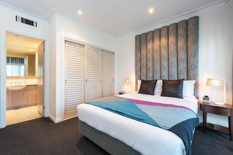 1 Bedroom Apartment - Mantra on Russell