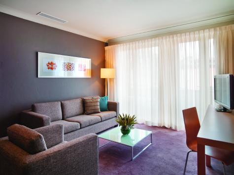 Living Room - Adina Apartment Hotel Sydney, Chippendale