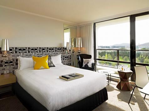 QT Queen - QT Canberra