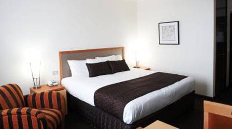 Room - Quality Hotel on Olive