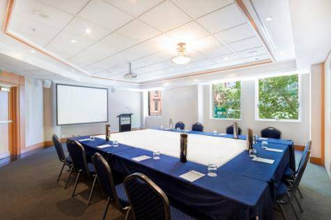 Radisson Hotel and Suites Sydney - Radisson Hotel and Suites Sydney