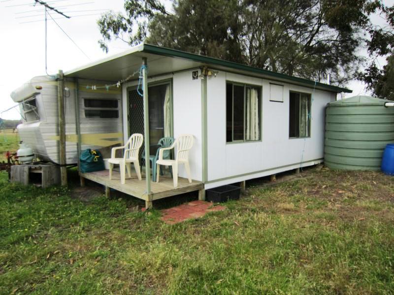 Doro
 - Doro Tourist Farm