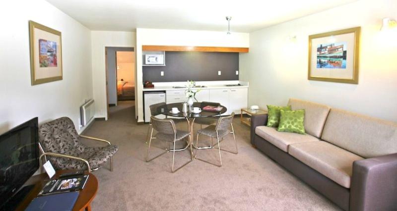 One Bedroom Apartment
- Amity Serviced Apartments
