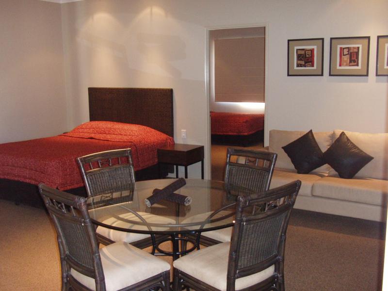 2 Bedroom Family Room
- Best Western Bungil Creek Motel