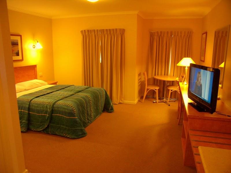 Luxurious Superior Rooms (AAA 4 star rated)
- Glen Inn