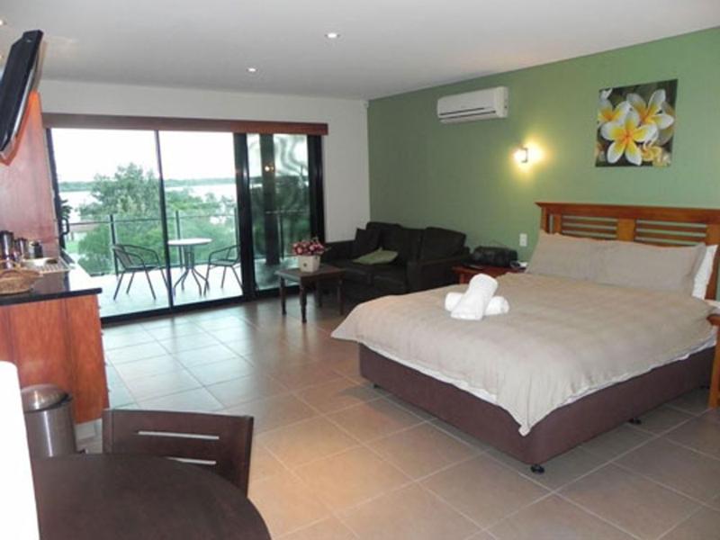 Allure Bedroom
- Leisure-Lee Holiday Apartments