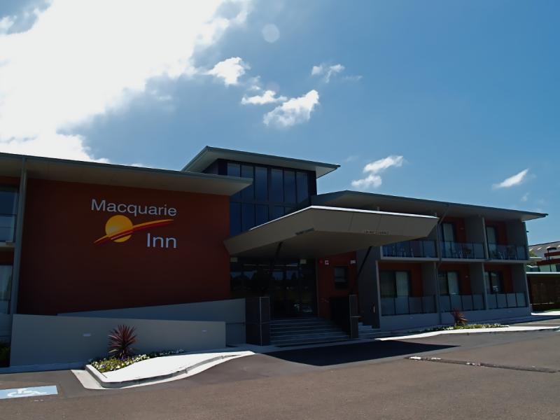 Entrance To Macquarie Inn
- Club Macquarie Accommodation Centre