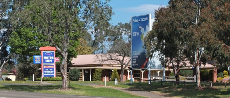 Buller Sports Ski Hire next to motel
 - Mansfield Valley Motor Inn