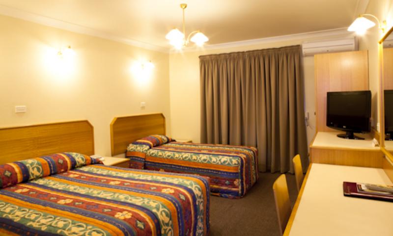 Spacious comfortable rooms
- Narellan Motor Inn