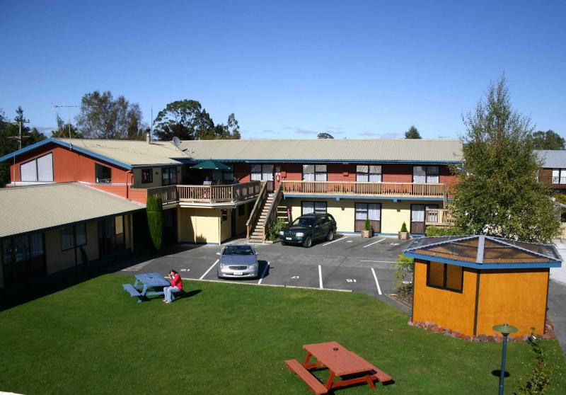 Exterior
- Ohakune Court Motel