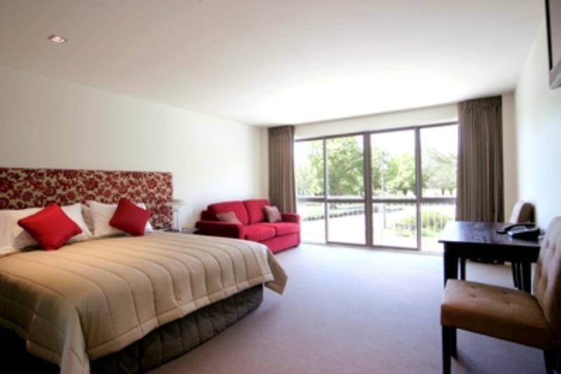 Executive Room
 - Parkview on Hagley