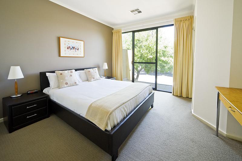 Bedroom
 - RNR Serviced Apartments Adelaide