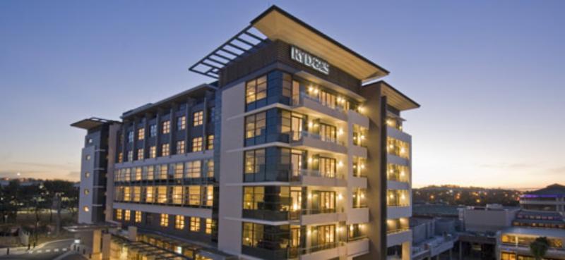 Hotel Exterior
- Rydges Campbelltown