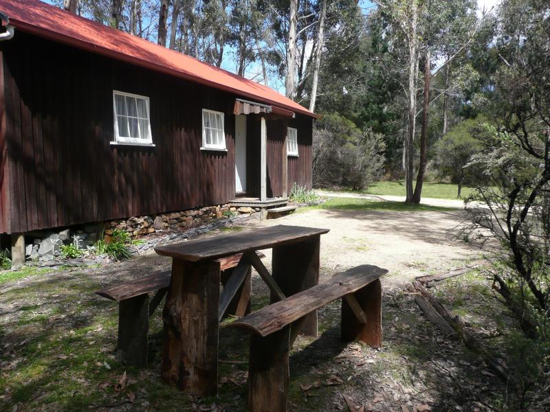 Cottage 1
- Teraki Cottages