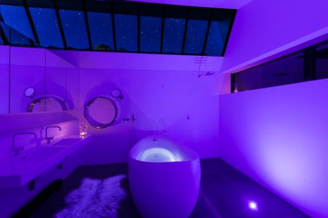 Master Bathroom
 - Alkina Lodge