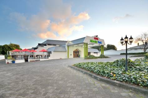 Exterior
 - Allenby Park Hotel