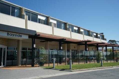 External view bay
- Bayside Hotel