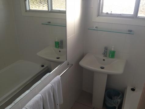 bathroom
- Bestbrook Mountain Resort Farm Stay