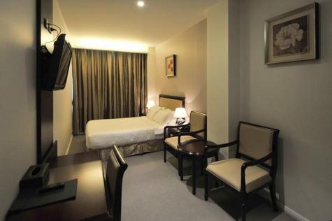 Bedroom
 - BreakFree on Clarence Sydney