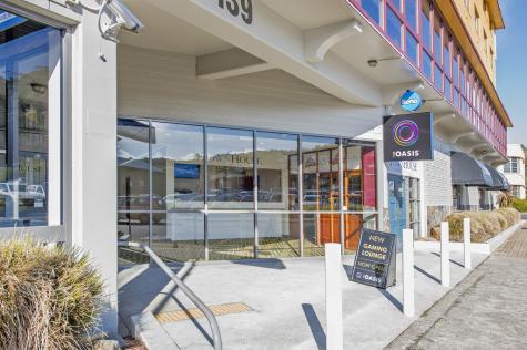 Front Entrance
 - Burnie Central Townhouse Hotel