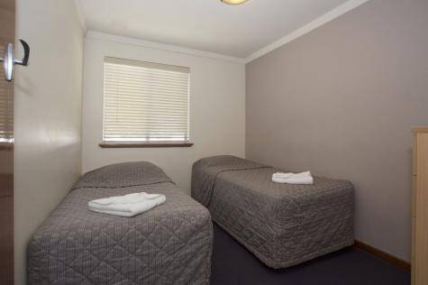 Bedroom
 - Burswood Lodge Apartments