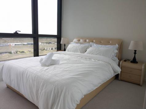 bedroom
- CBD Harbour View Luxury Apartment